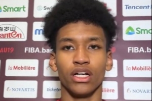 开云官网-冯傲：教练告诉我放开打 自己发挥了一个正常的水平