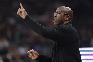 开云APP-两届年度最佳教练！名记：迈克-布朗预计下周和尼克斯正式签约