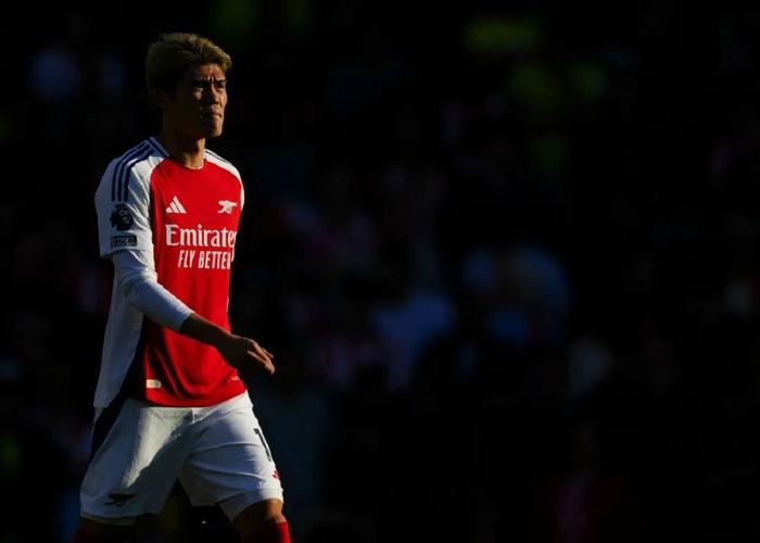 开云APP-日本后卫的“英超豪门梦”，传到了北伦敦的更北边