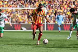 kaiyun-斯基拉：预计迪乌夫周五接受国米体检，签五年合同年薪200万欧