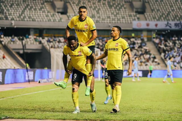 【中超】阿兰传射建功 深圳新鹏城1比2青岛西海岸