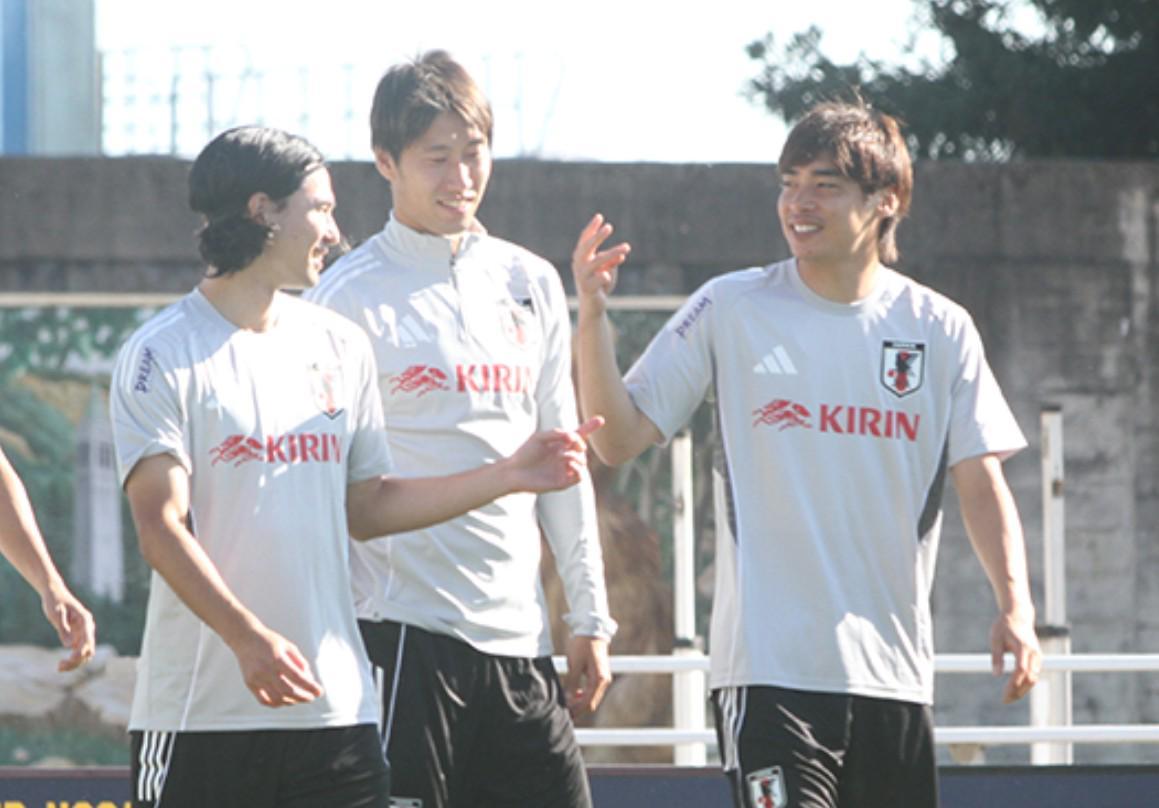 开云官网-伊东纯也：因考虑世界杯我选择重返亨克，会尽力恢复至最佳