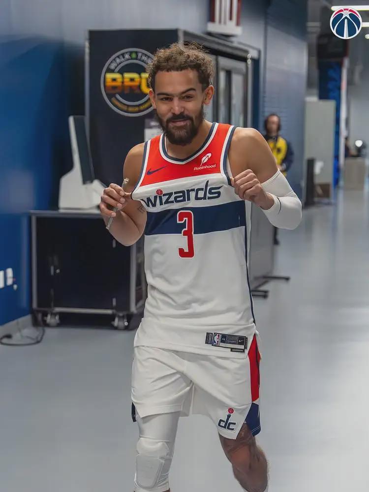 顶薪凉凉！3年1.2亿！特雷杨赶紧签吧