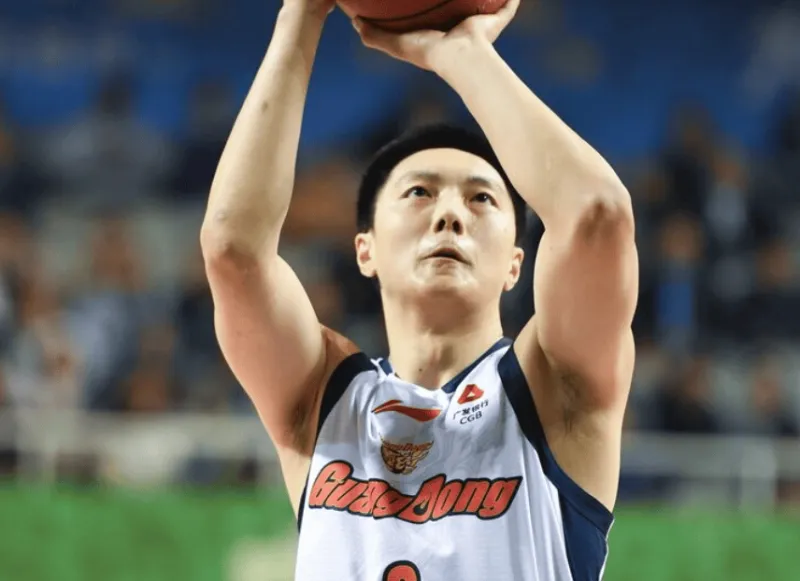 开云体育下载-媒体人：胡明轩的状态肯定会慢慢回来的，相信不会沉寂太久