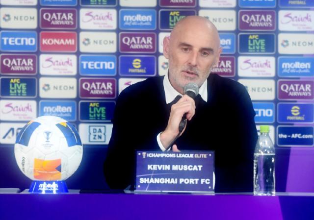 kaiyun-穆斯卡特反戈带着掌声离开 海港内部欣慰他的搏命